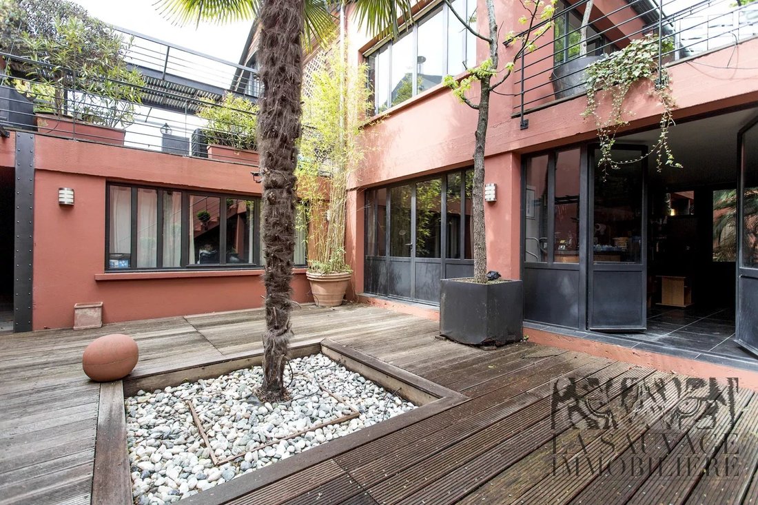 House in Bagnolet, Ile-de-France, France 5 - 15430872