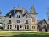 Country Estate With 150 Hectares Of Land, In The Loire Valley