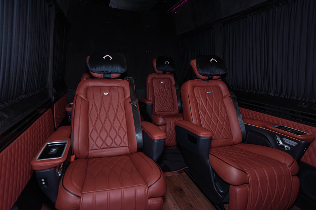 Limousine in Mount Laurel Township, New Jersey, United States 5 - 15653455