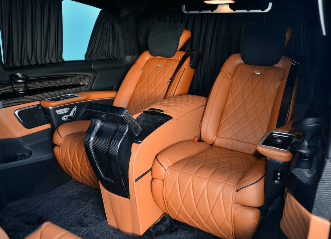 Limousine in Mount Laurel Township, New Jersey, United States 4 - 15654942