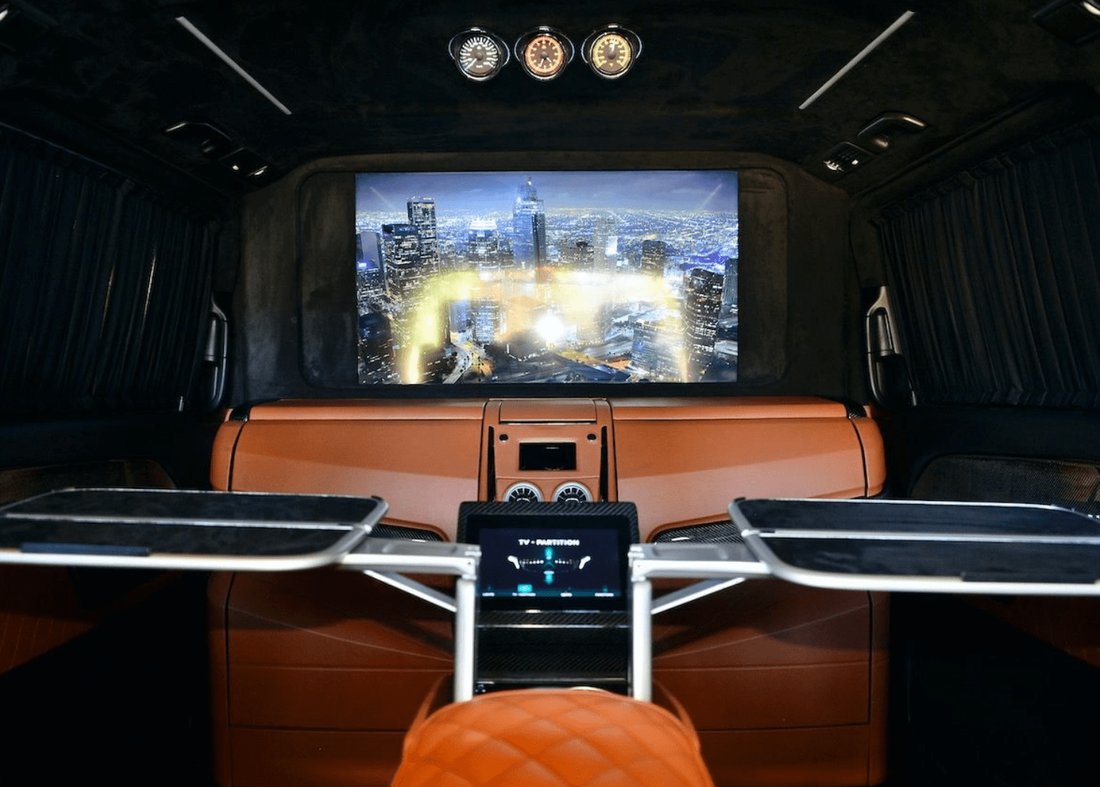 Limousine in Mount Laurel Township, New Jersey, United States 5 - 15654942