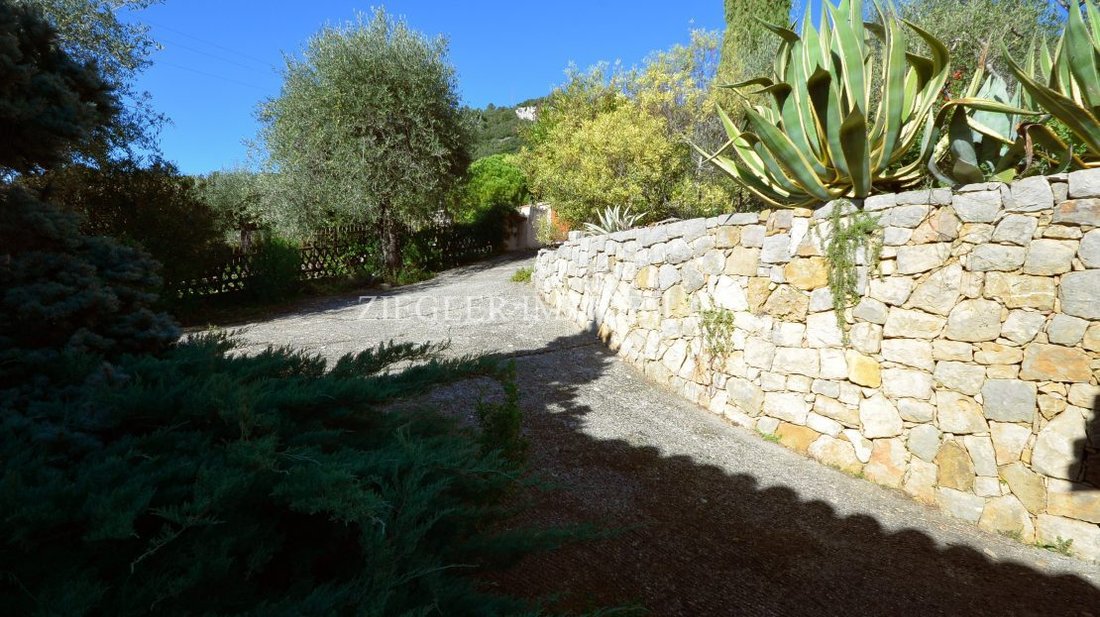 House in Cabris, Provence-Alpes-Côte d'Azur, France 2 - 15653702
