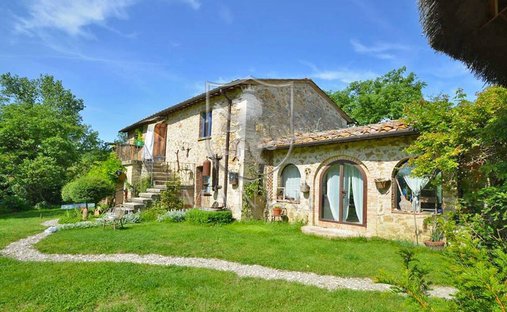Casa di campagna a Trequanda, Toscana, Italia 1