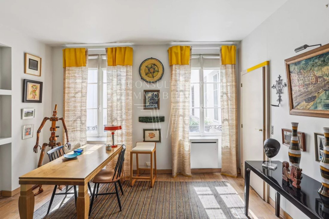 Apartment in Saint Thomas d'Aquin, Paris 7e Arrondissement, Paris 4 - 15654448