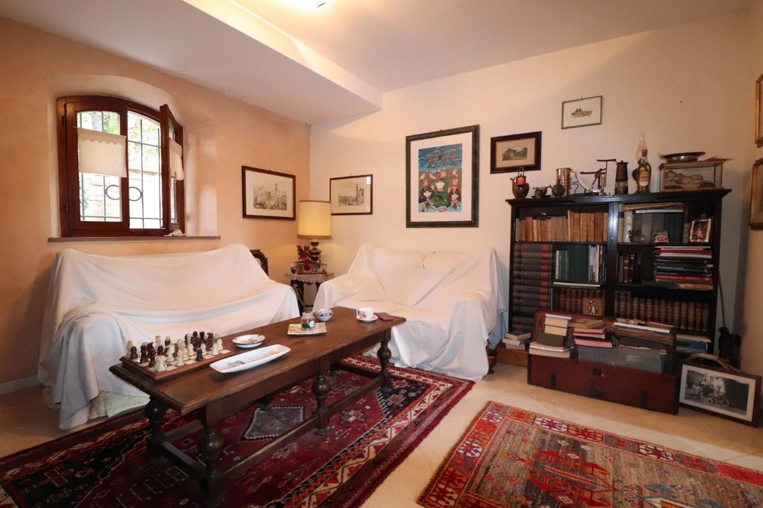 Country House in Fuori Porta Camollia - Petriccio, Siena, Tuscany 5 - 15655957