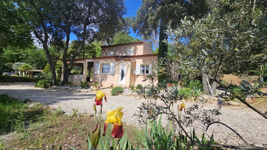 Villa in Jouques, Provence-Alpes-Côte d'Azur, France 3 - 15654443