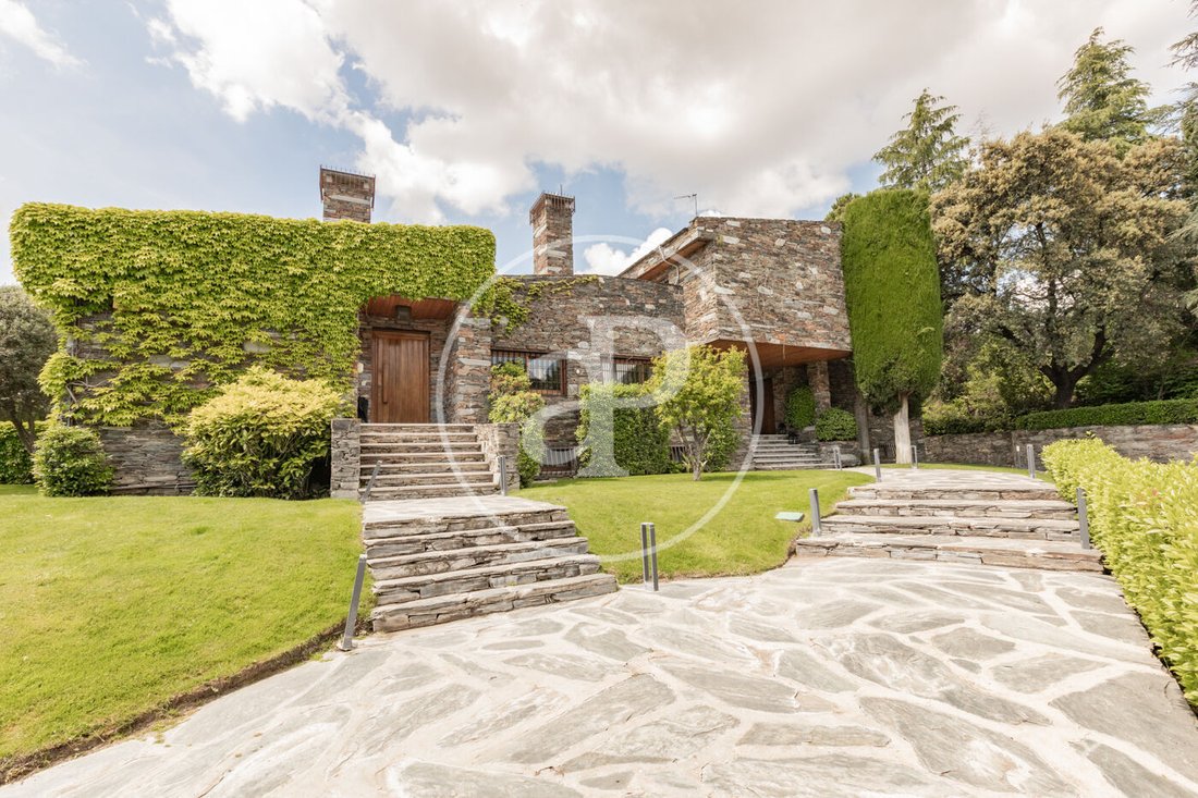 Villa in La Moraleja, Alcobendas, Comunidad de Madrid 1 - 15656899