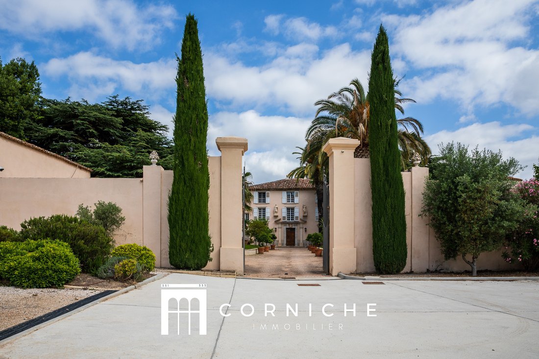 A Provençal Dream: 16th-Century Château Between Vineyards & Sky