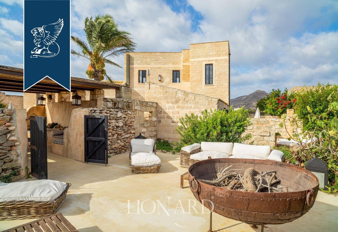 Villa in Favignana Island, Sicily, Italy 3 - 12381905