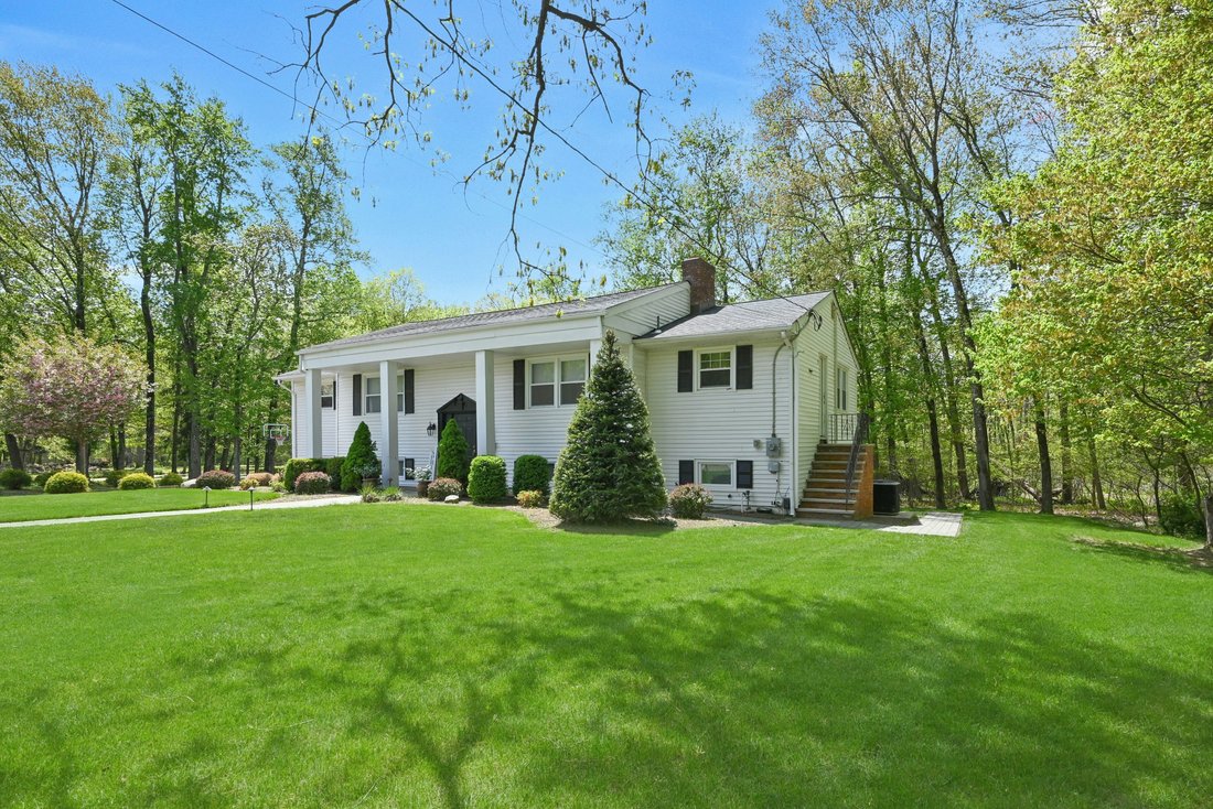 House in Franklin Lakes, New Jersey, United States 2 - 15654114