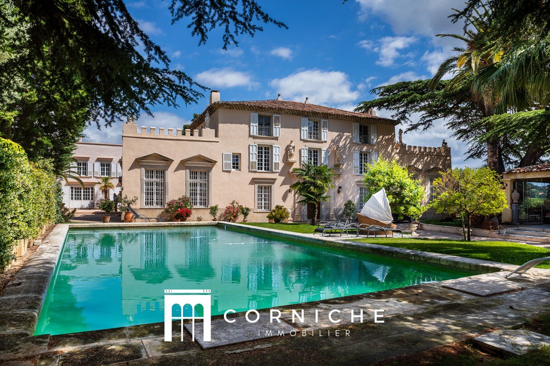 A Provençal Dream: 16th-Century Château Between Vineyards & Sky