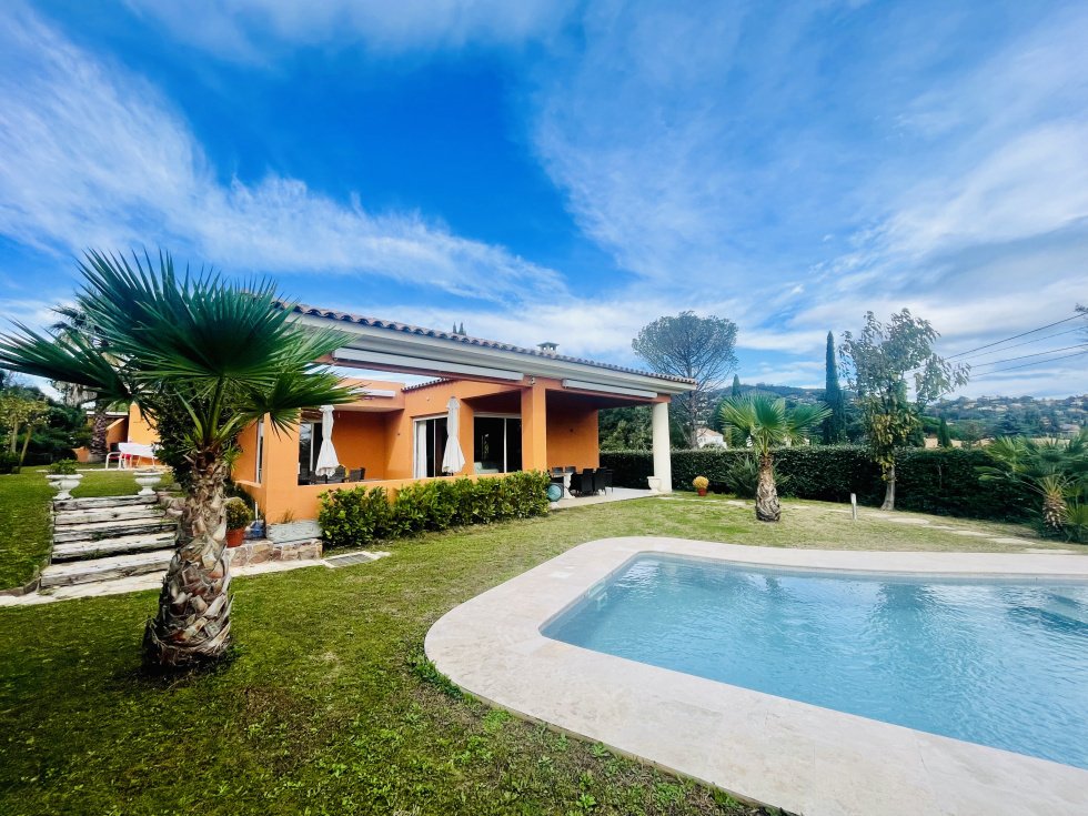 Villa in Le Grand Duc-Minelle, Mandelieu-la-Napoule, France 1 - 15654151