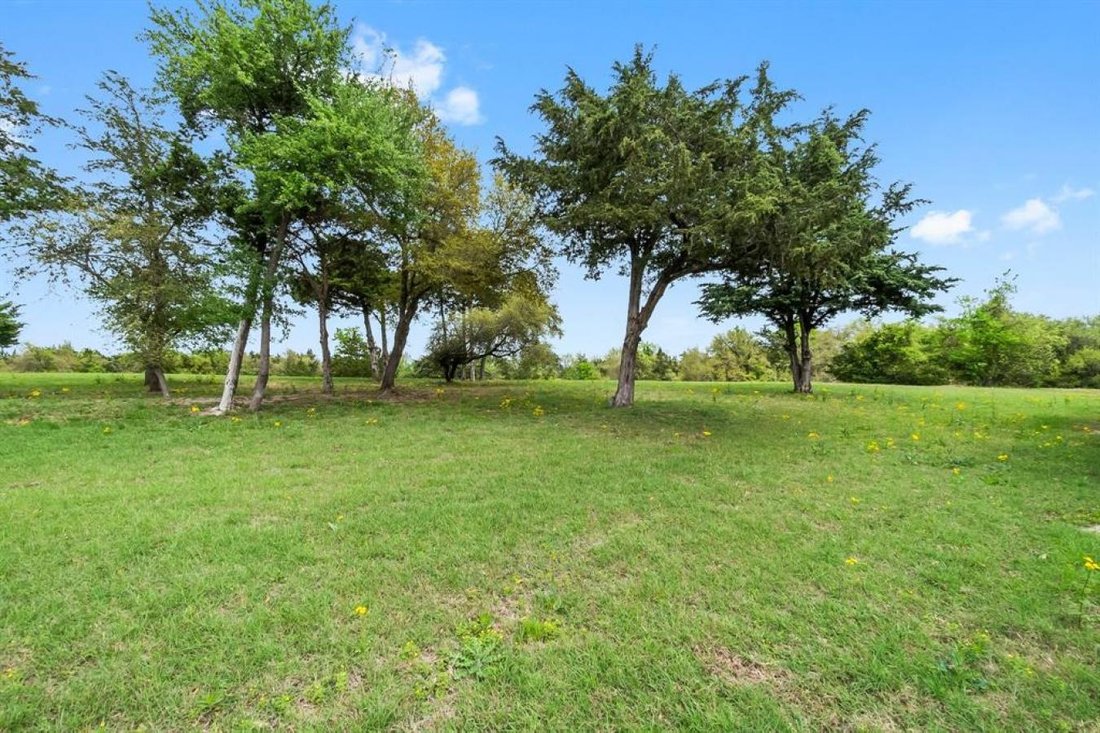 House in Brenham, Texas, United States 5 - 15657070