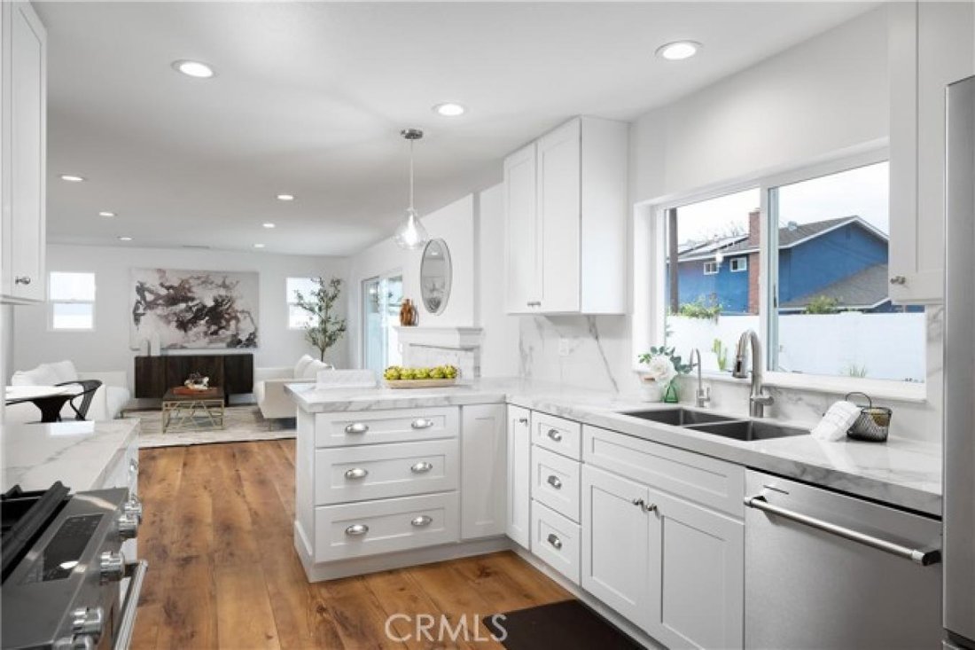 House in Westminster, California, United States 4 - 15657055