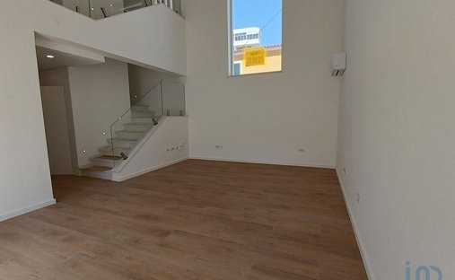 Townhouse in Costa da Caparica, Setubal, Portugal 1