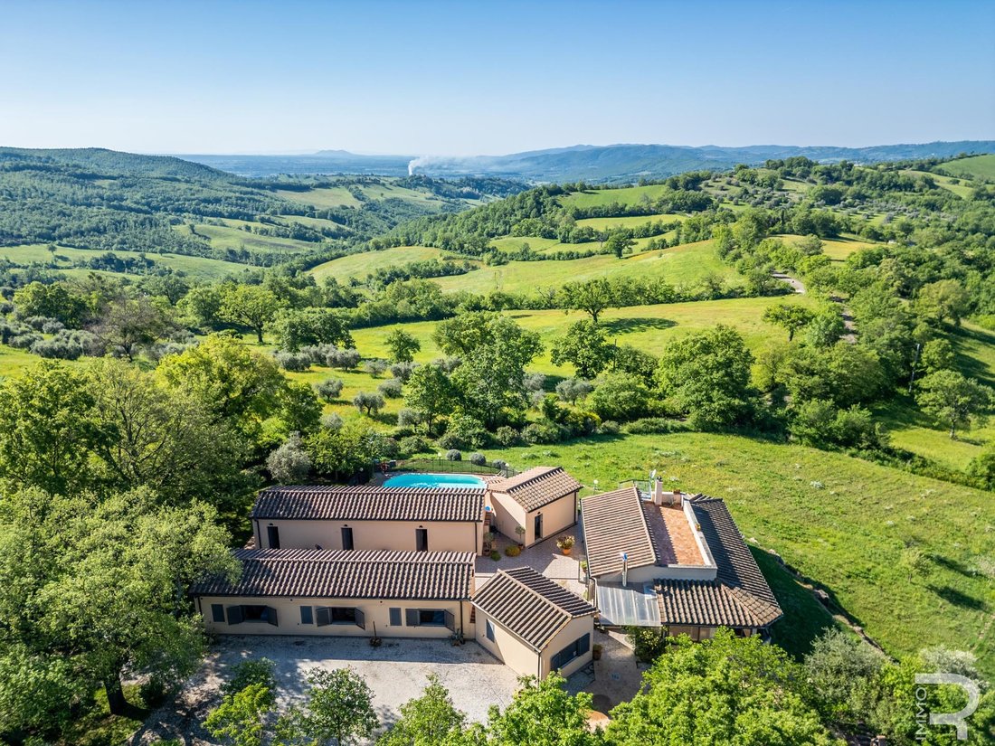 Farm Ranch in Semproniano, Tuscany, Italy 3 - 15657417