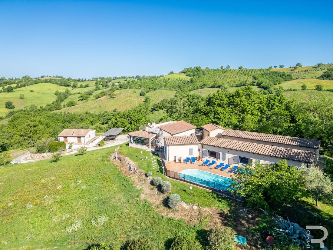 Farm Ranch in Semproniano, Tuscany, Italy 1 - 15657417