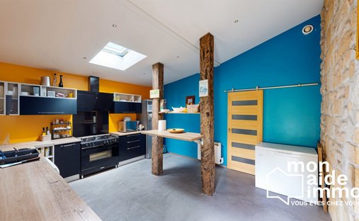 Castle for Sale in Langoiran, Nouvelle-Aquitaine, France