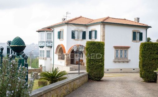 Corps de ferme à Oliveira de Azemeis, Santiago de Riba-Ul, Ul, Macinhata da Seixa e Madail, Aveiro, Portugal 1