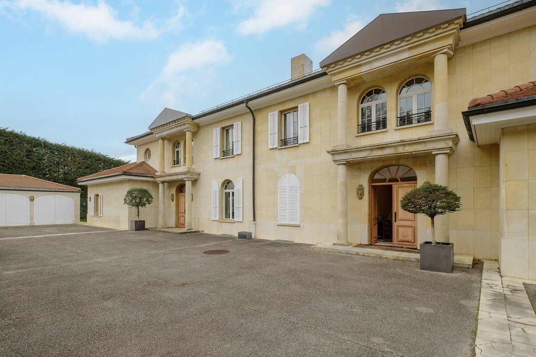 Villa in Cologny, Genève, Switzerland 2 - 15658133