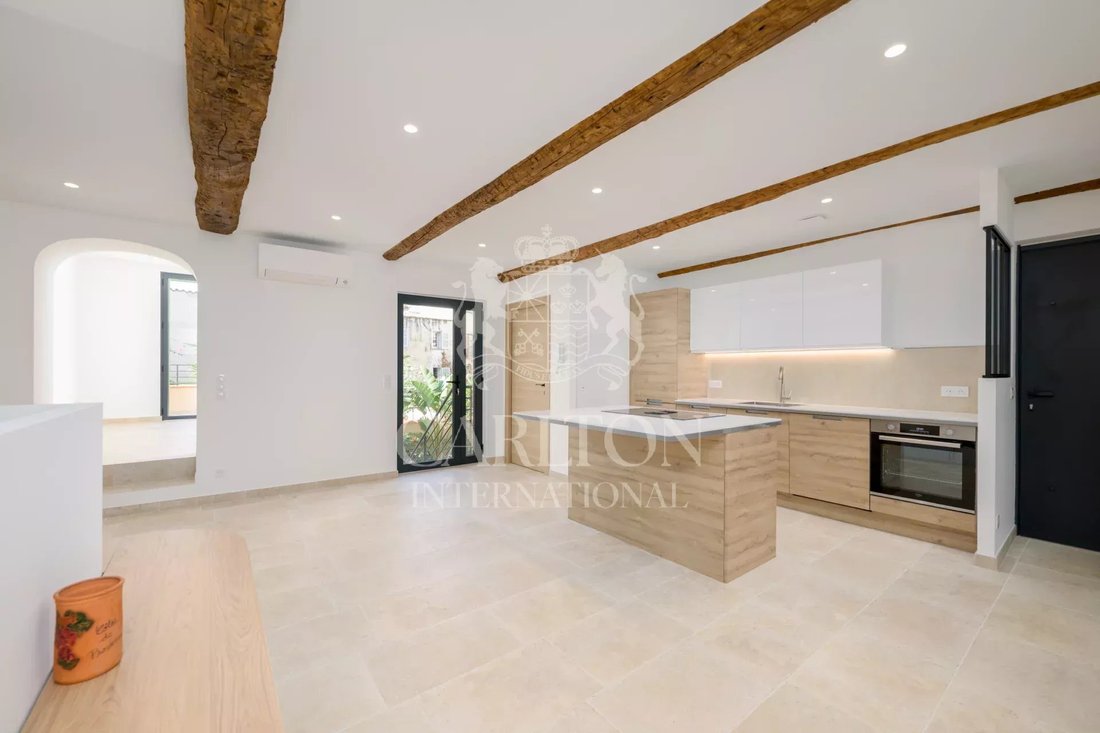 Apartment in Vieille Ville, Antibes, France 1 - 15658250