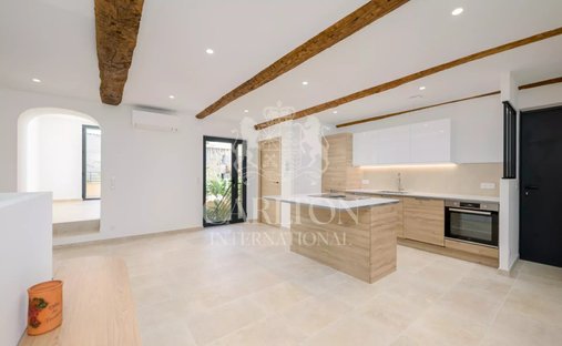 Appartement à Vieille Ville, Antibes, France 1