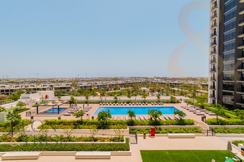 Apartment in Naif, Dubai, United Arab Emirates 2 - 15658265