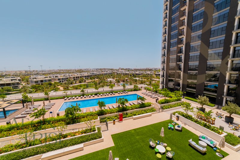 Apartment in Naif, Dubai, United Arab Emirates 1 - 15658265