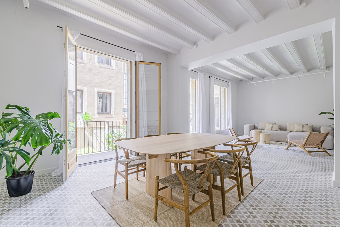 Apartment in Ciutat Vella, Barcelona, Spain 2 - 15658071