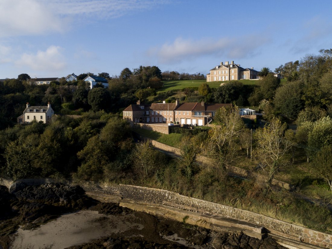 House in England 3 - 15658402