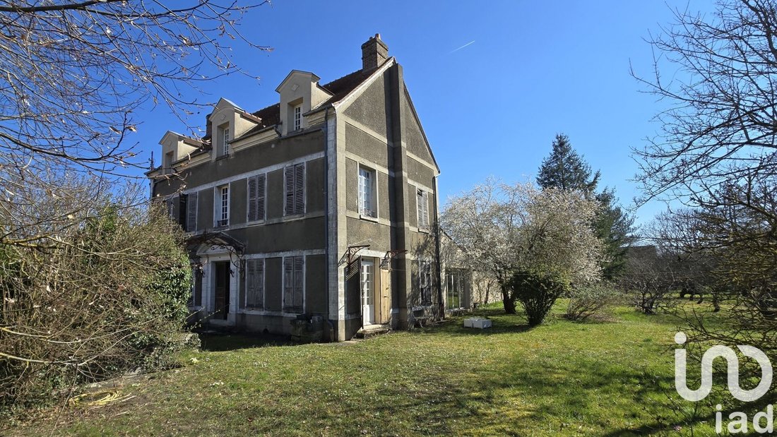 House in Freneuse, Ile-de-France, France 1 - 15663390