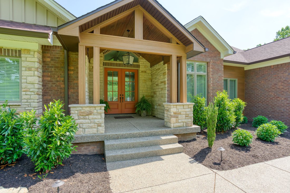 House in Watterson Park, Kentucky, United States 2 - 15658722