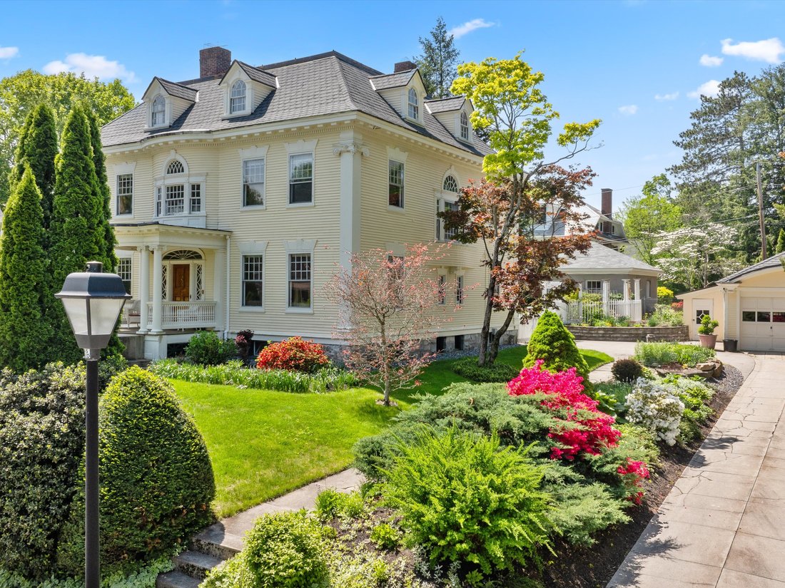 House in Worcester, Massachusetts, United States 2 - 15658552