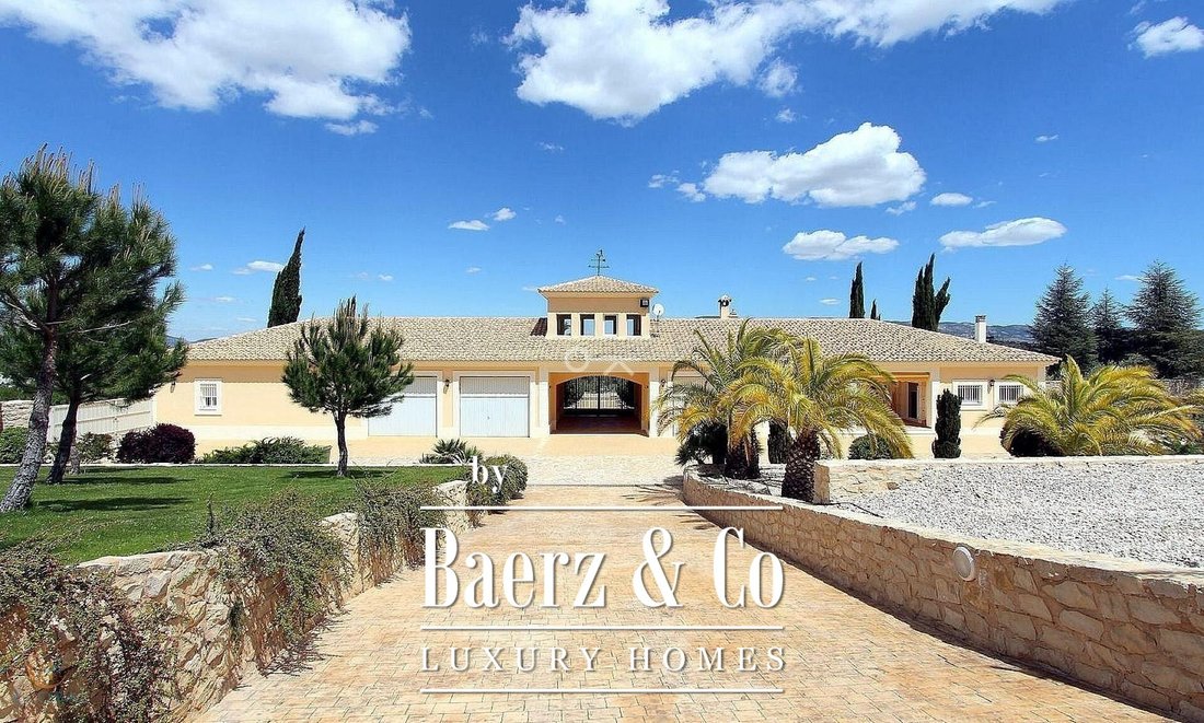 Finca in Alcoi, Valencian Community, Spain 1 - 14907618