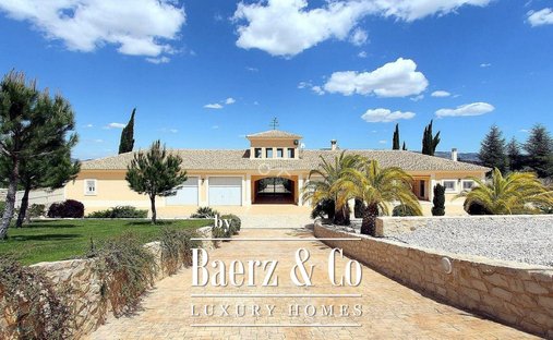 Finca in Alcoi, Valencian Community, Spain 1