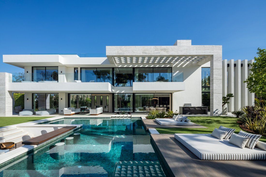 Villa in Nueva Andalucia, Marbella, Spain 2 - 15661885