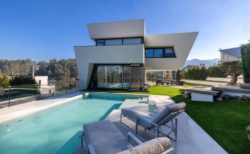 Chalet in Bembrive, Vigo, Spain 1
