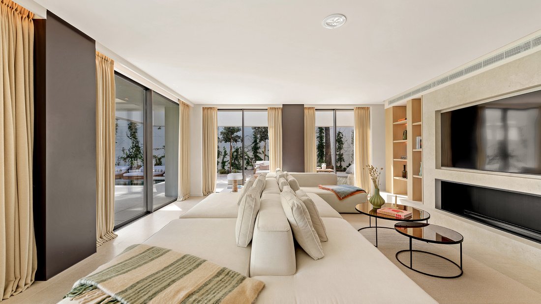 Villa in Nueva Andalucia, Marbella, Spain 4 - 15661866