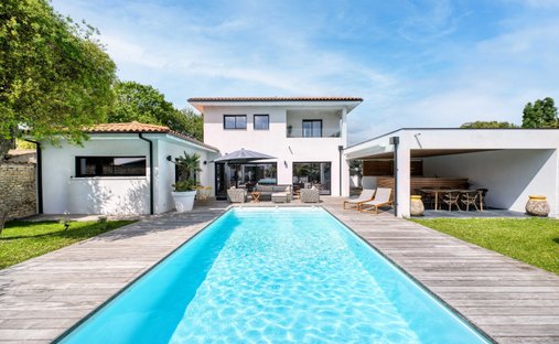 House in Bourgneuf, Nouvelle-Aquitaine, France 1