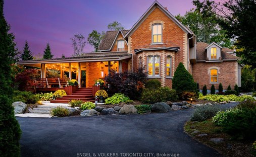 House in Thornbury, Ontario, Canada 1