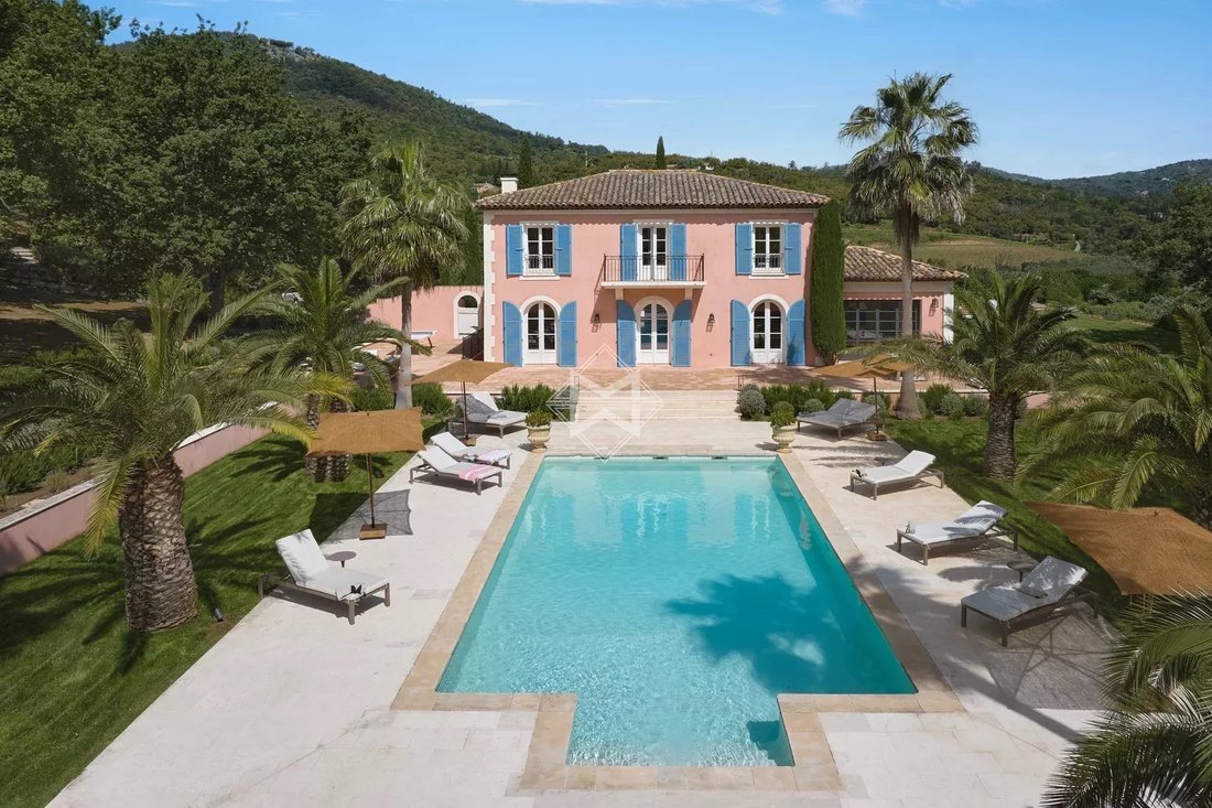 Villa in Grimaud, Provence-Alpes-Côte d'Azur, France 3 - 15659477