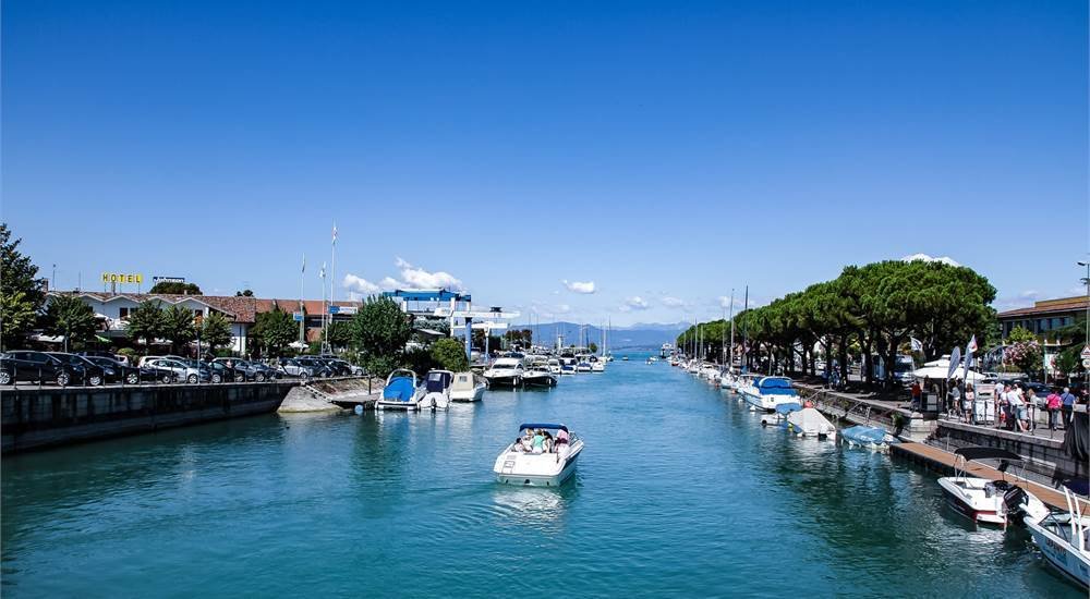 Villa in City, Peschiera del Garda, Veneto 3 - 15660280