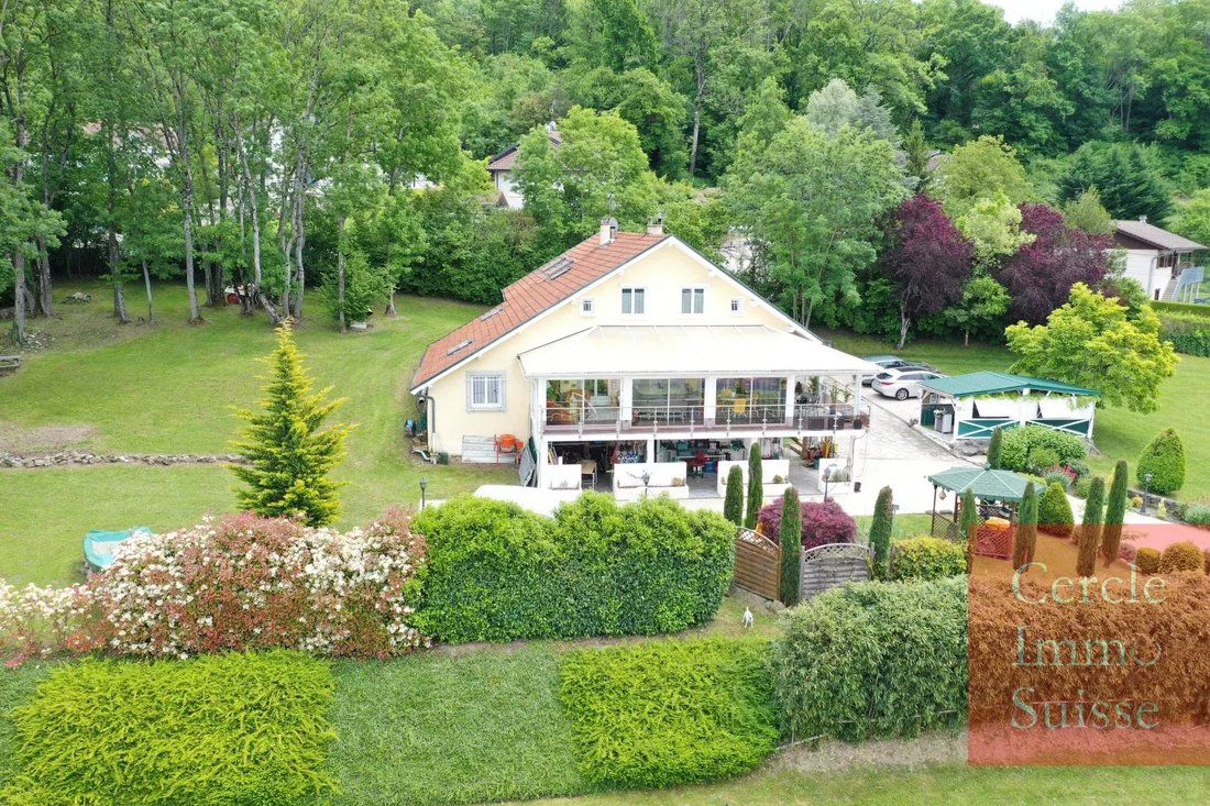 Farm Ranch in Cranves-Sales, Auvergne-Rhône-Alpes, France 4 - 15659292
