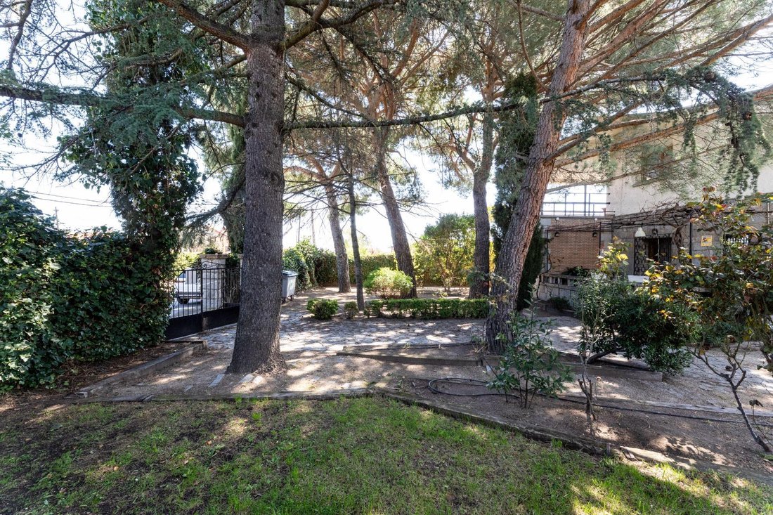 Villa in Galapagar, Community of Madrid, Spain 3 - 15660931