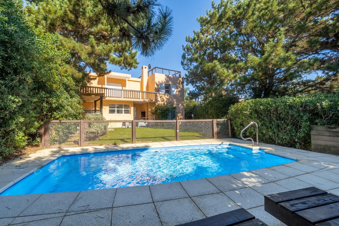 Townhouse in Punta Ballena, Maldonado Department, Uruguay 1 - 15660881