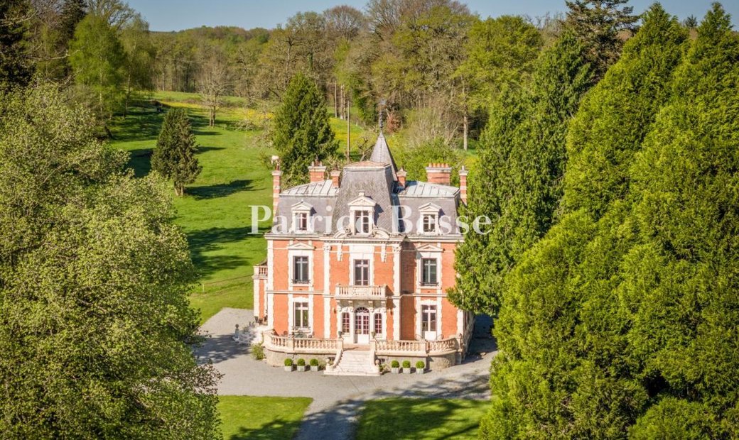 A 19th Century Manor House And Outbuildings, In Almost 3 Hectares Of Grounds, On The Edge Of