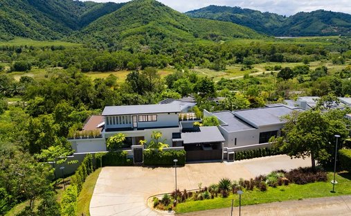 Villa in Phuket, Phuket, Thailand 1