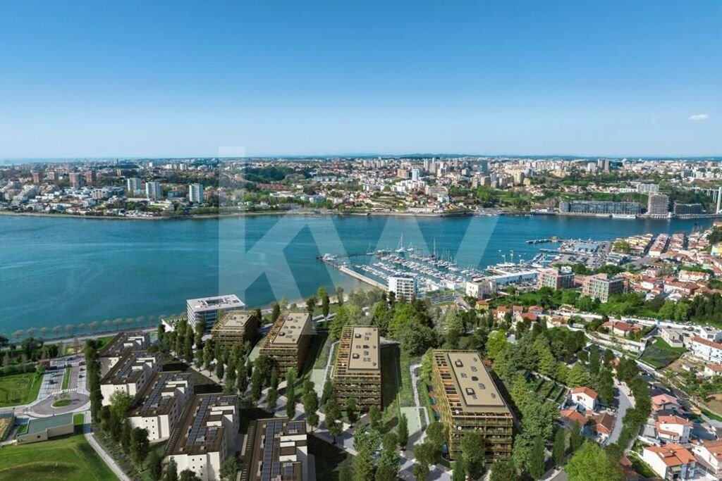 Apartment in Santa Marinha e Sao Pedro da Afurada, Porto District, Portugal 2 - 15662078