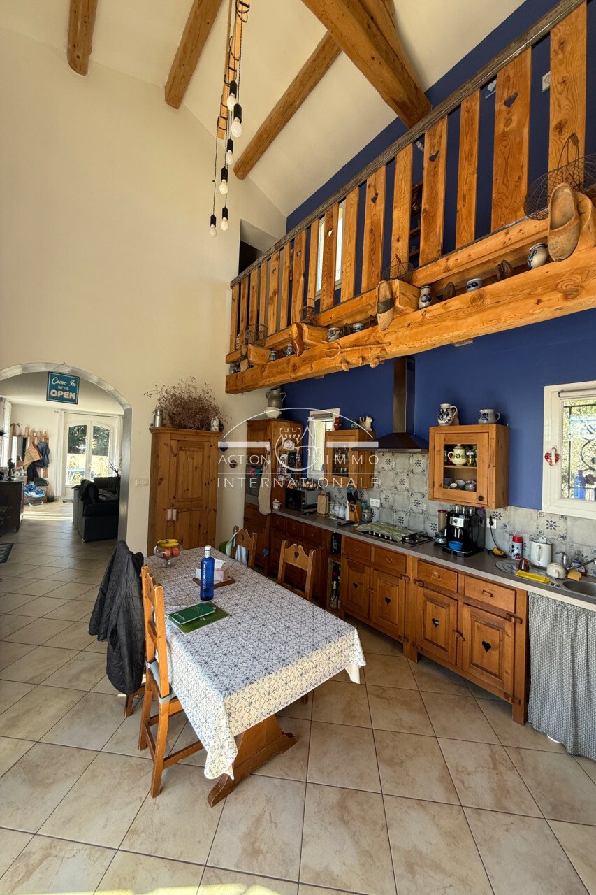 Villa in Arles, Provence-Alpes-Côte d'Azur, France 3 - 15659230