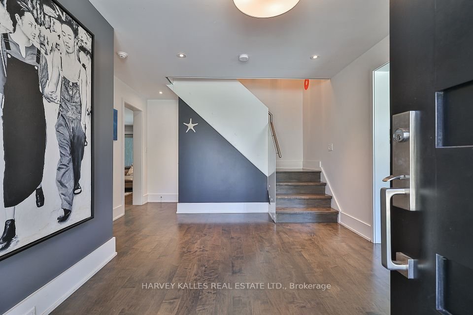 House in Toronto, Ontario, Canada 3 - 15661165
